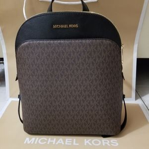 GORGEOUS MICHAEL KORS EMMY